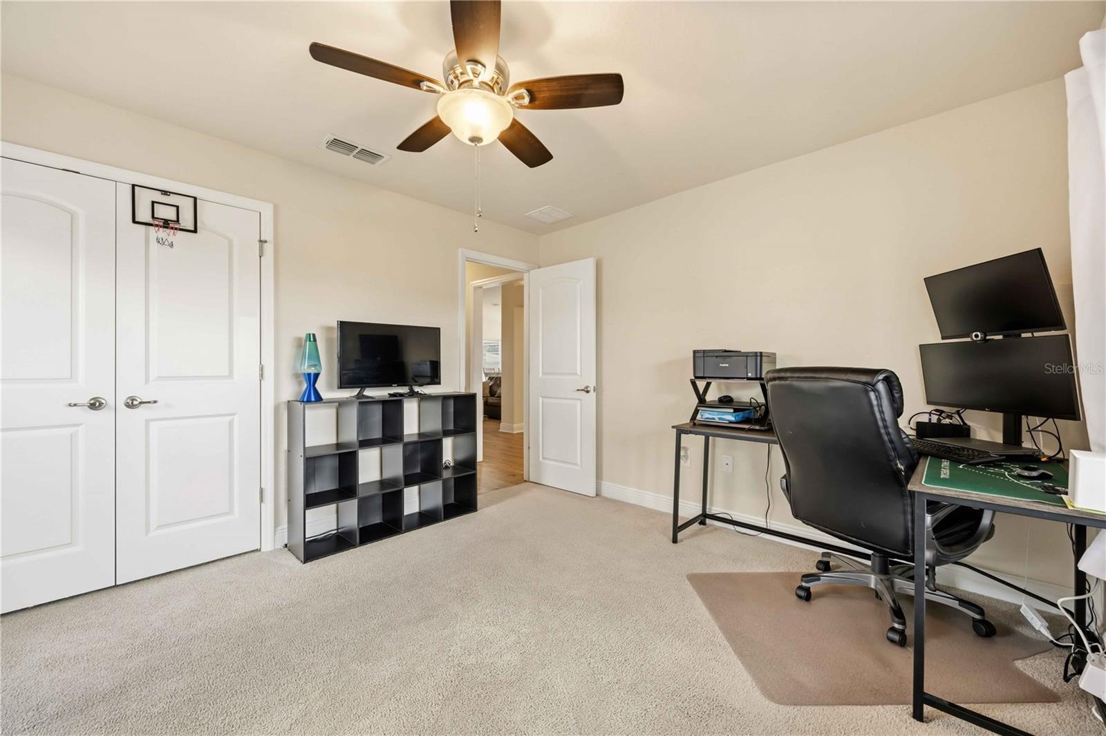 RIDGE/HLND MDWS - Residential