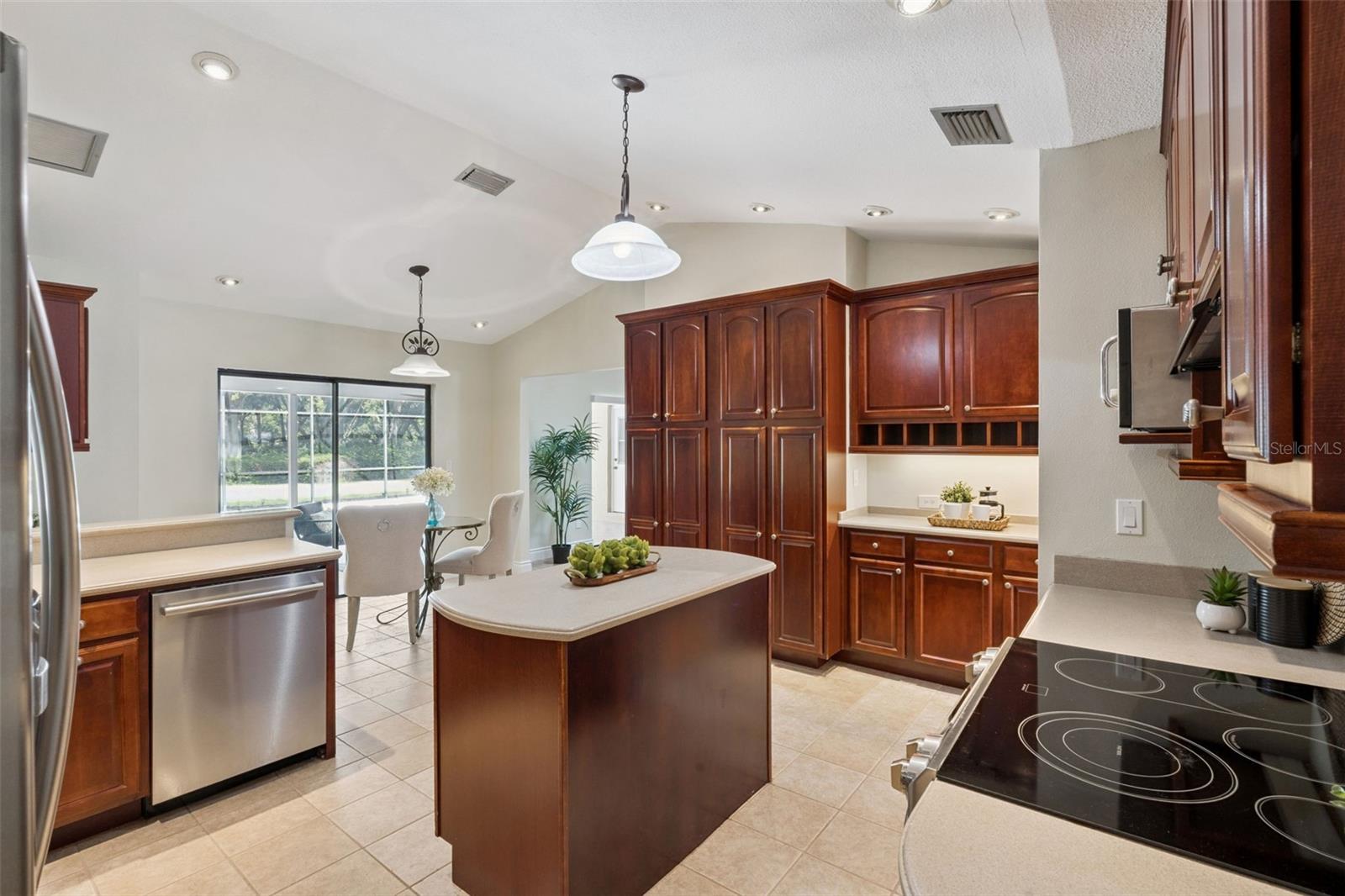 WILLOWWOOD - Residential