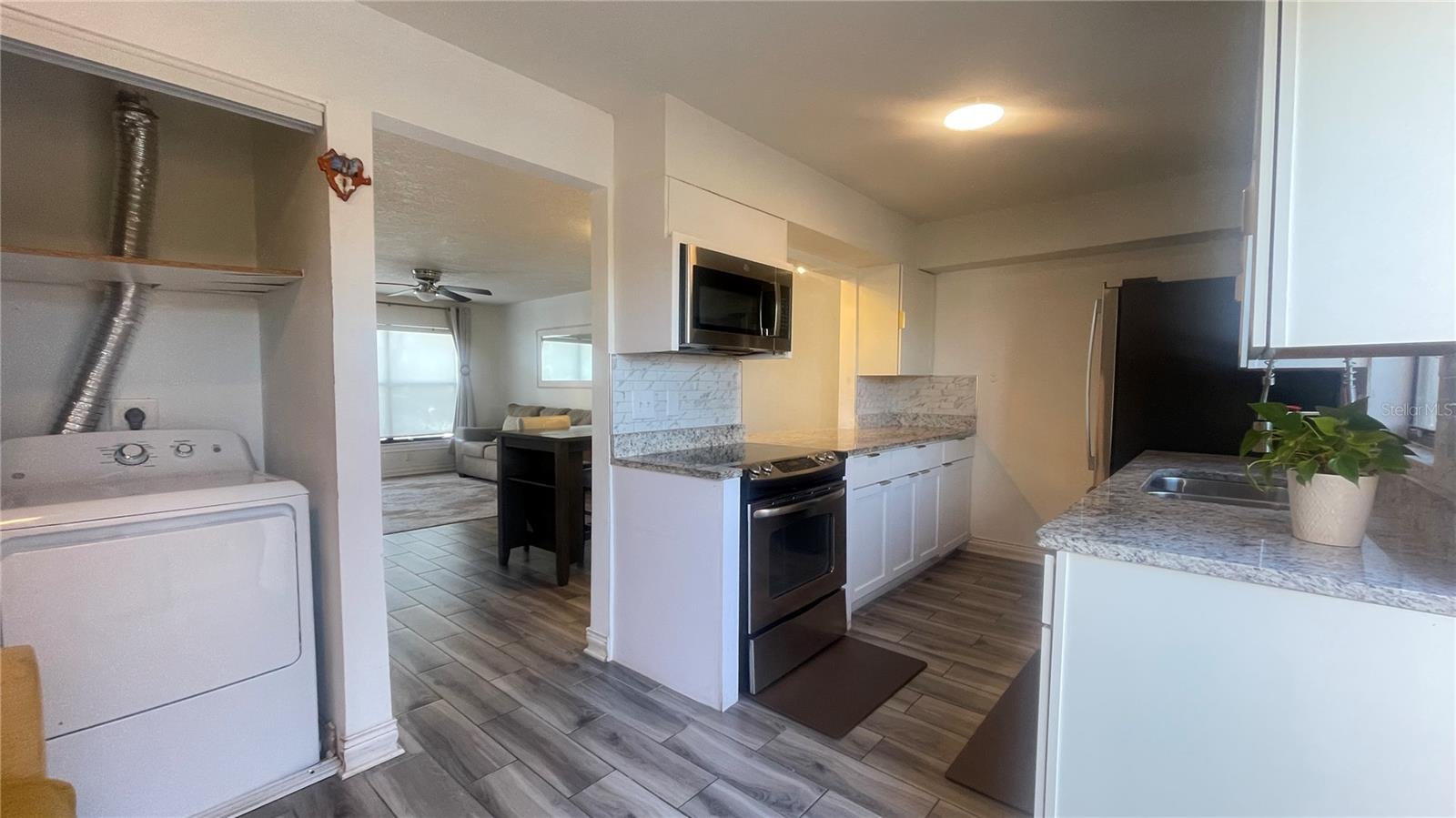 HIDDEN CREEK CONDO - Residential Lease