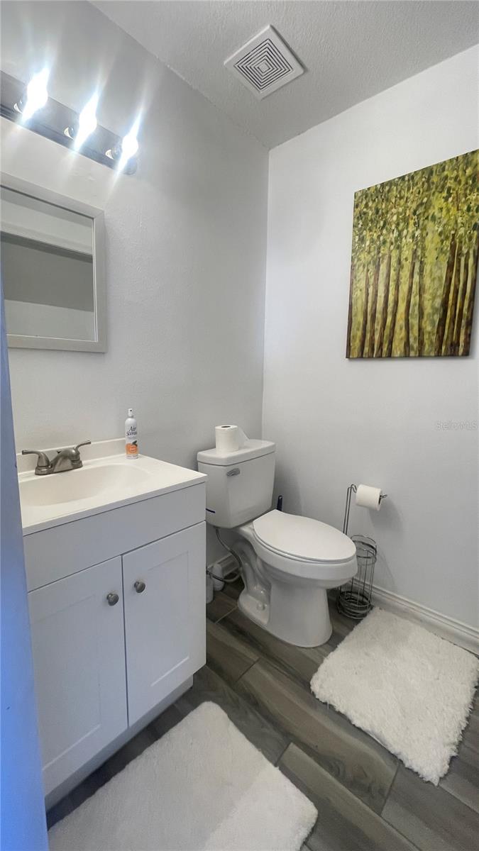 HIDDEN CREEK CONDO - Residential Lease