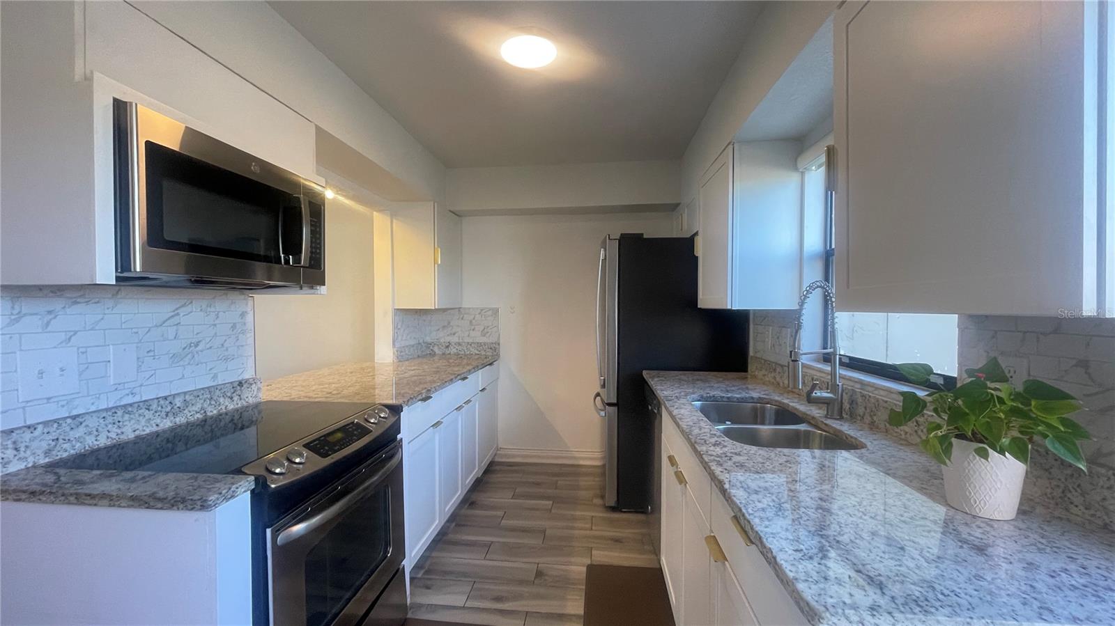 HIDDEN CREEK CONDO - Residential Lease