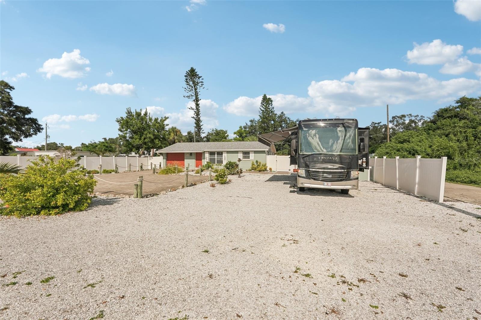 5200 STATE ROAD 776