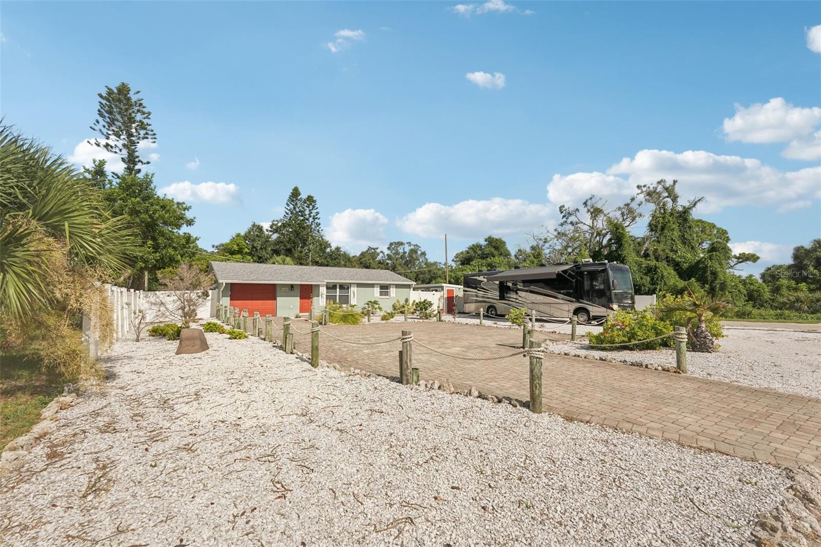 5200 STATE ROAD 776