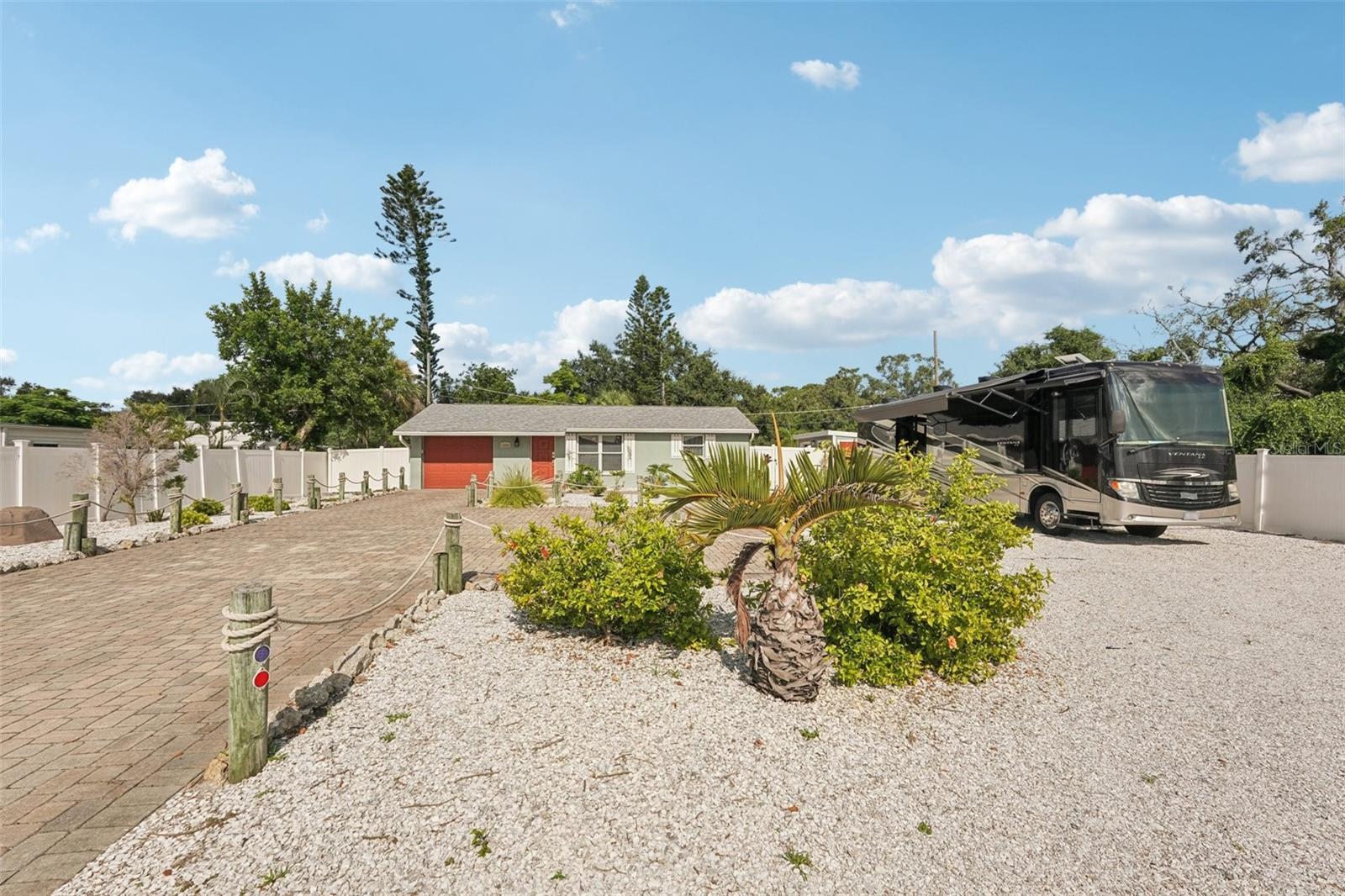 5200 STATE ROAD 776