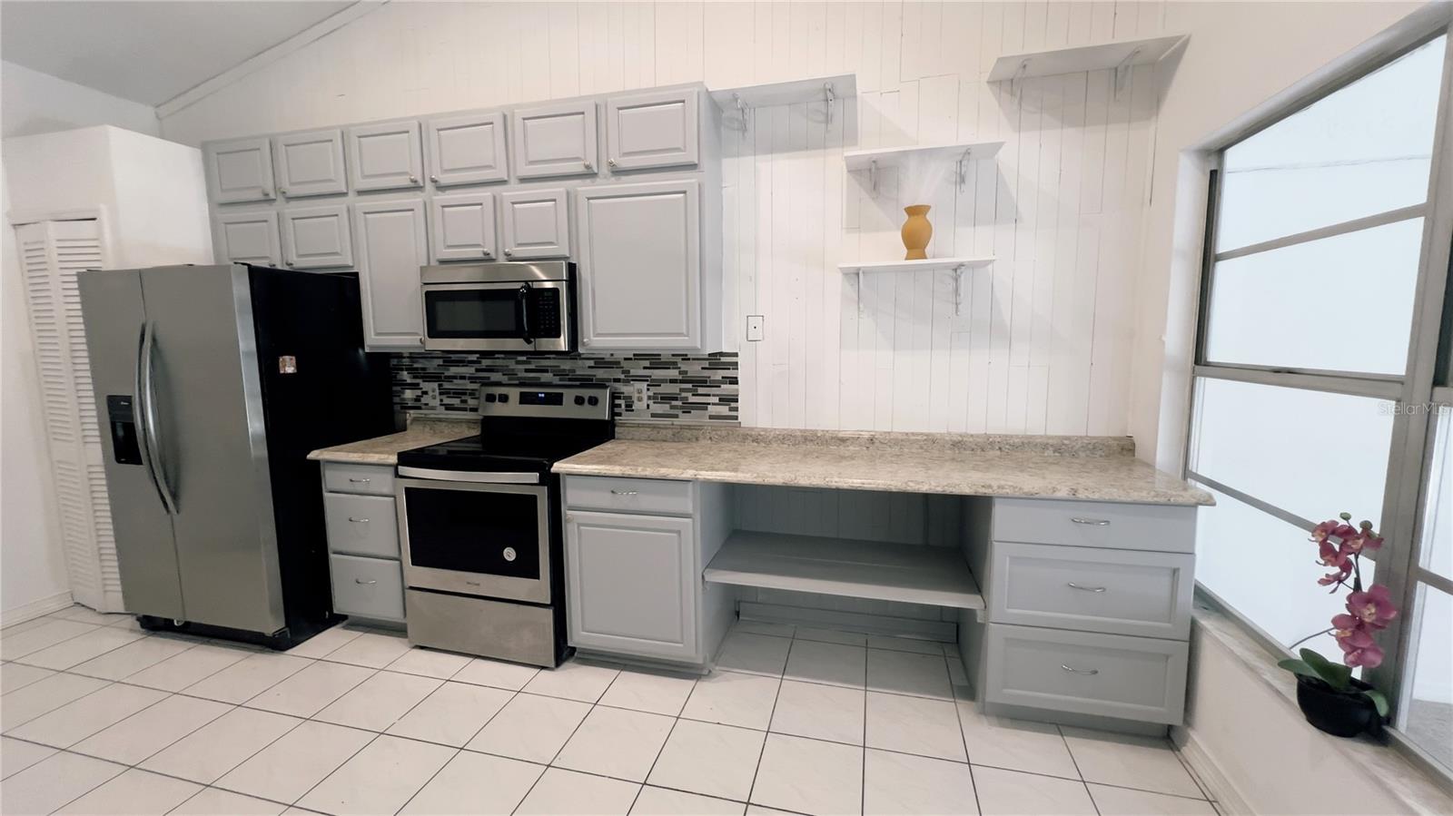 BVL UNIT 11 3RD ADD - Residential