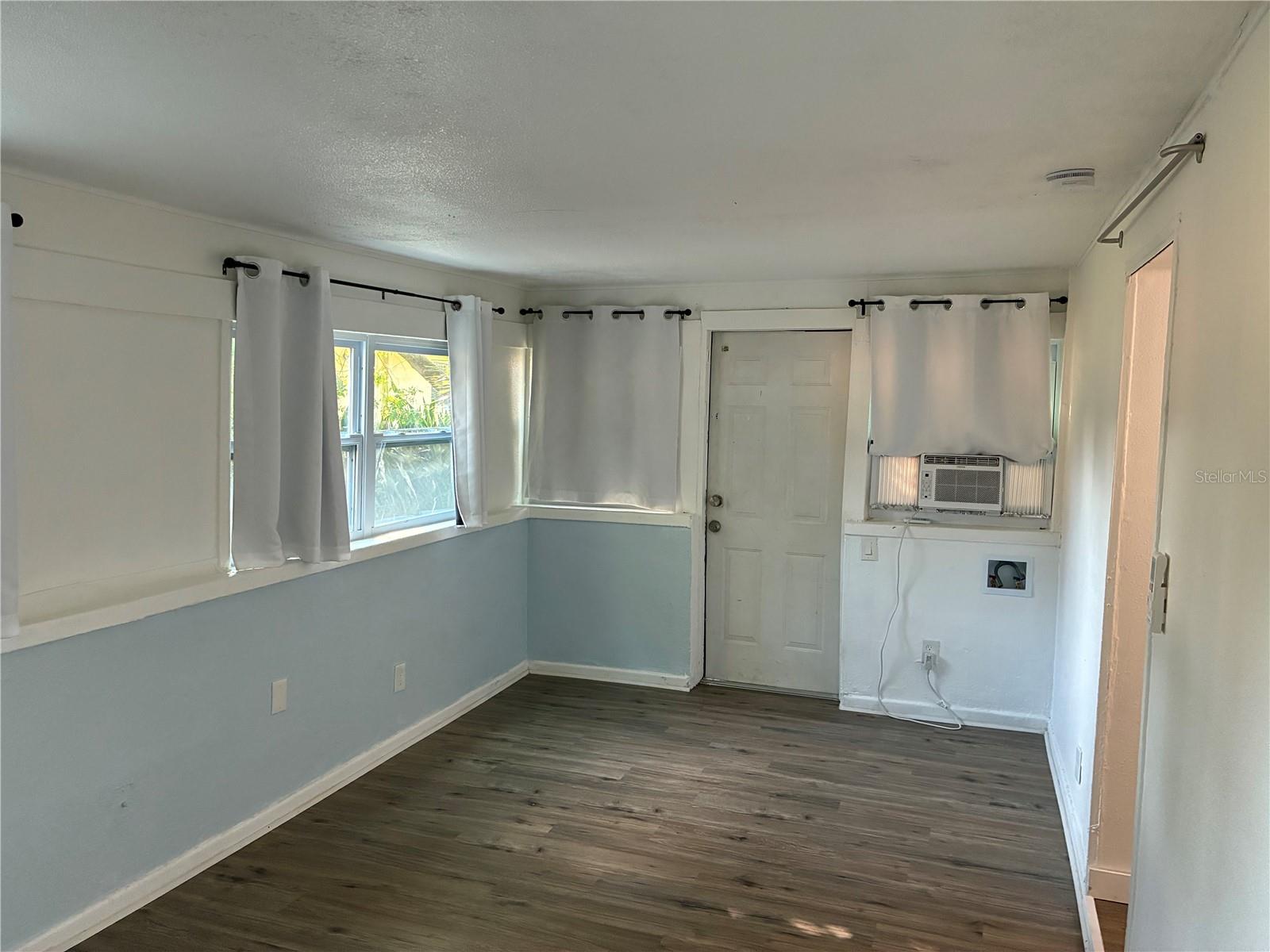 WEST CENTRAL AVE RESUB - Residential Lease