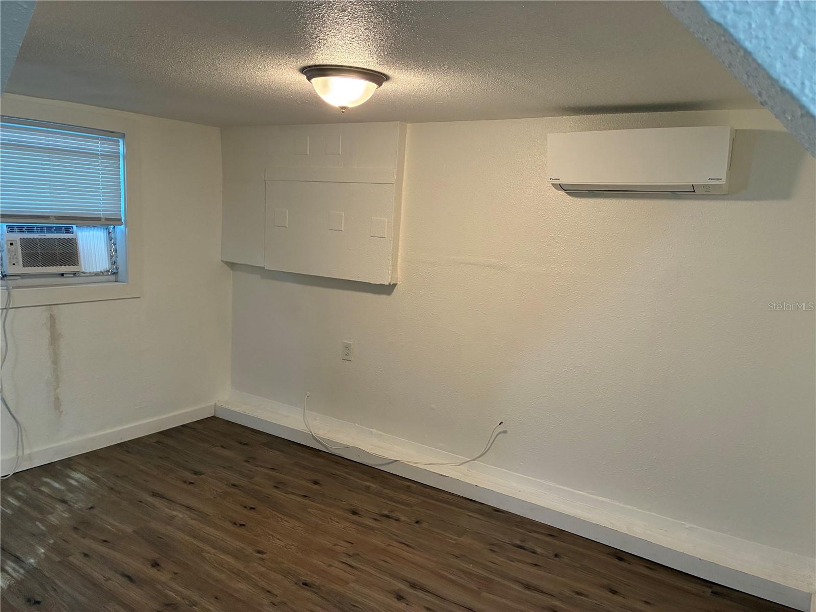 WEST CENTRAL AVE RESUB - Residential Lease