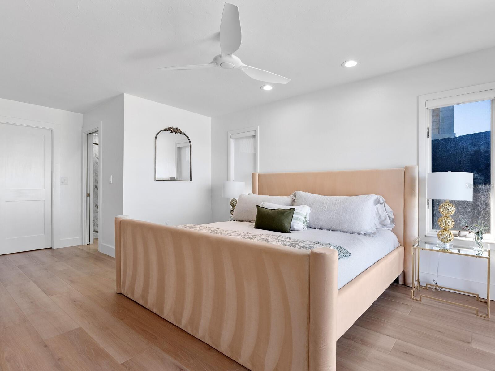 CASEY KEY - Residential