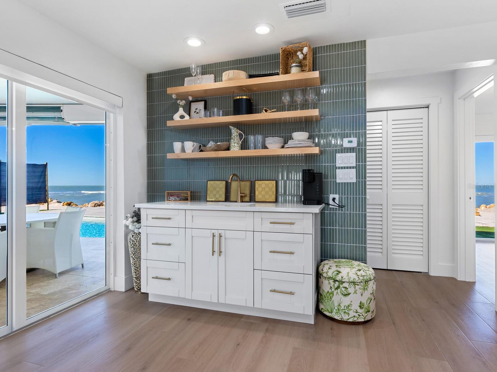 CASEY KEY - Residential