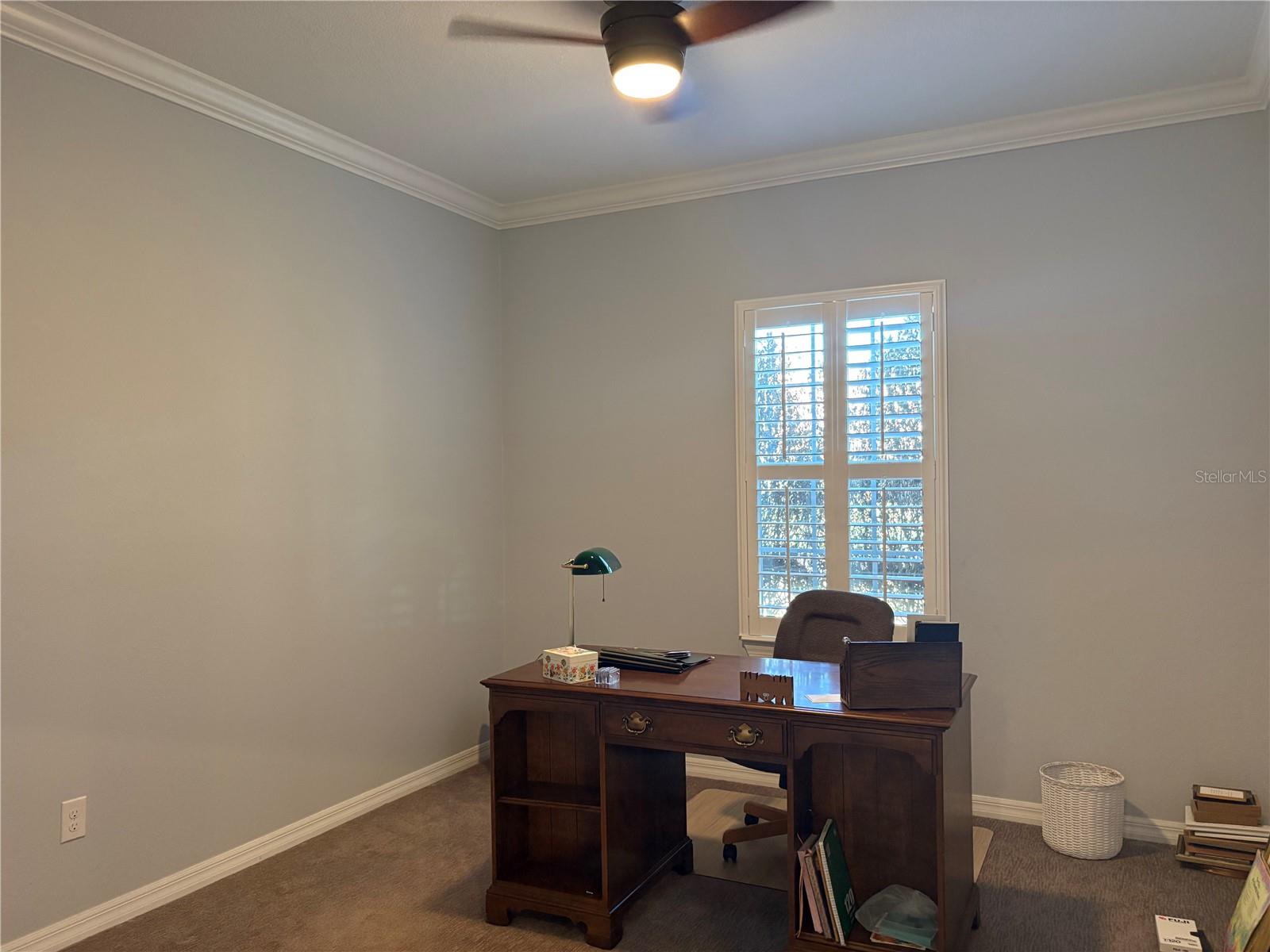 EDGEWATER MANOR - Residential