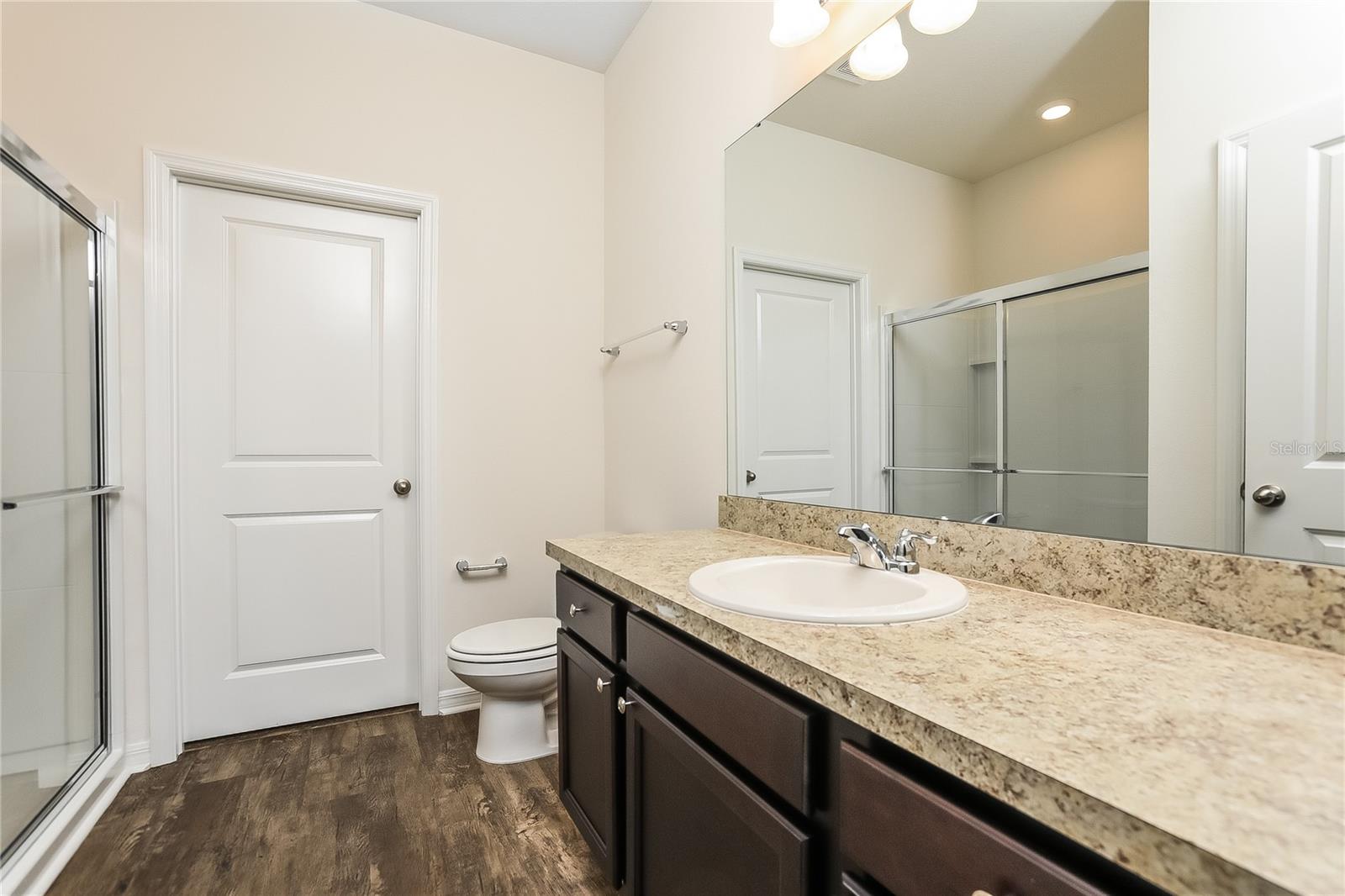 COASTAL WOODS UN B1 - Residential Lease