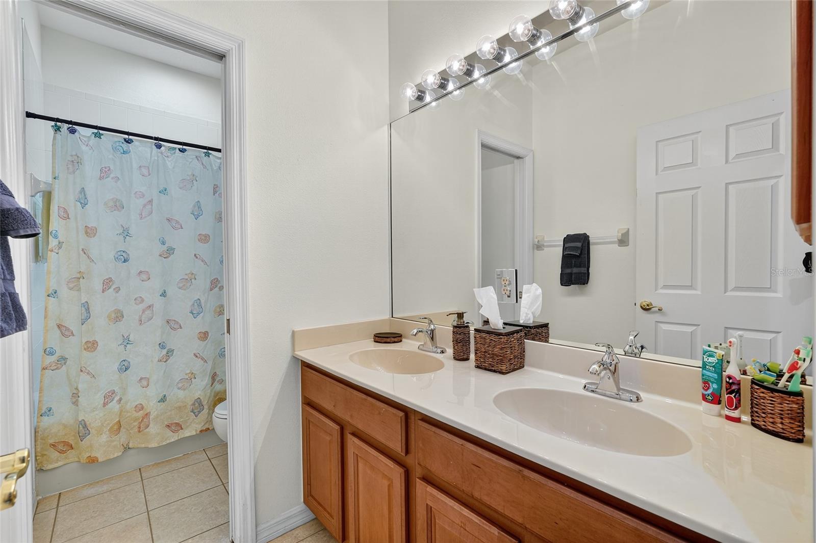 EDGEWATER VILLAGE SUBPHASE A - Residential