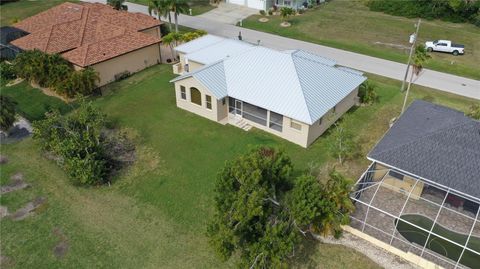 A home in PUNTA GORDA