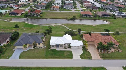 A home in PUNTA GORDA