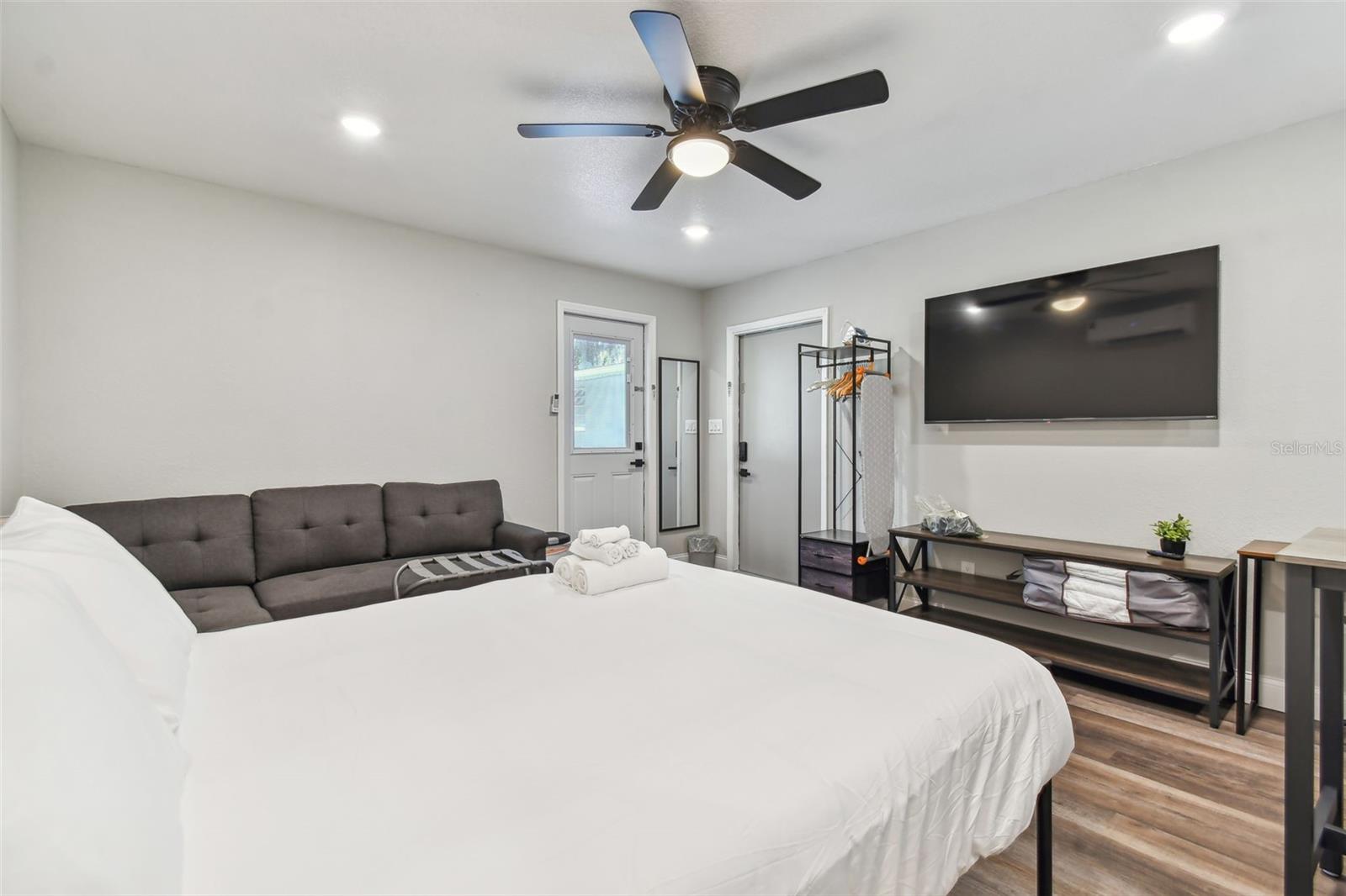 TEMPLE TERRACE RIVERSIDE SUBDI - Residential