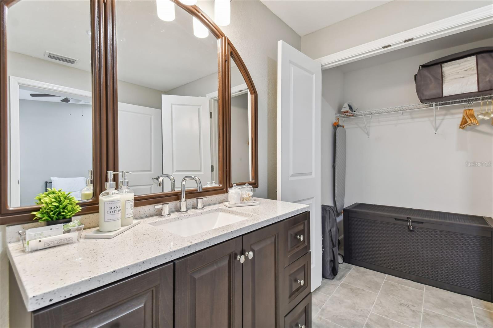 TEMPLE TERRACE RIVERSIDE SUBDI - Residential