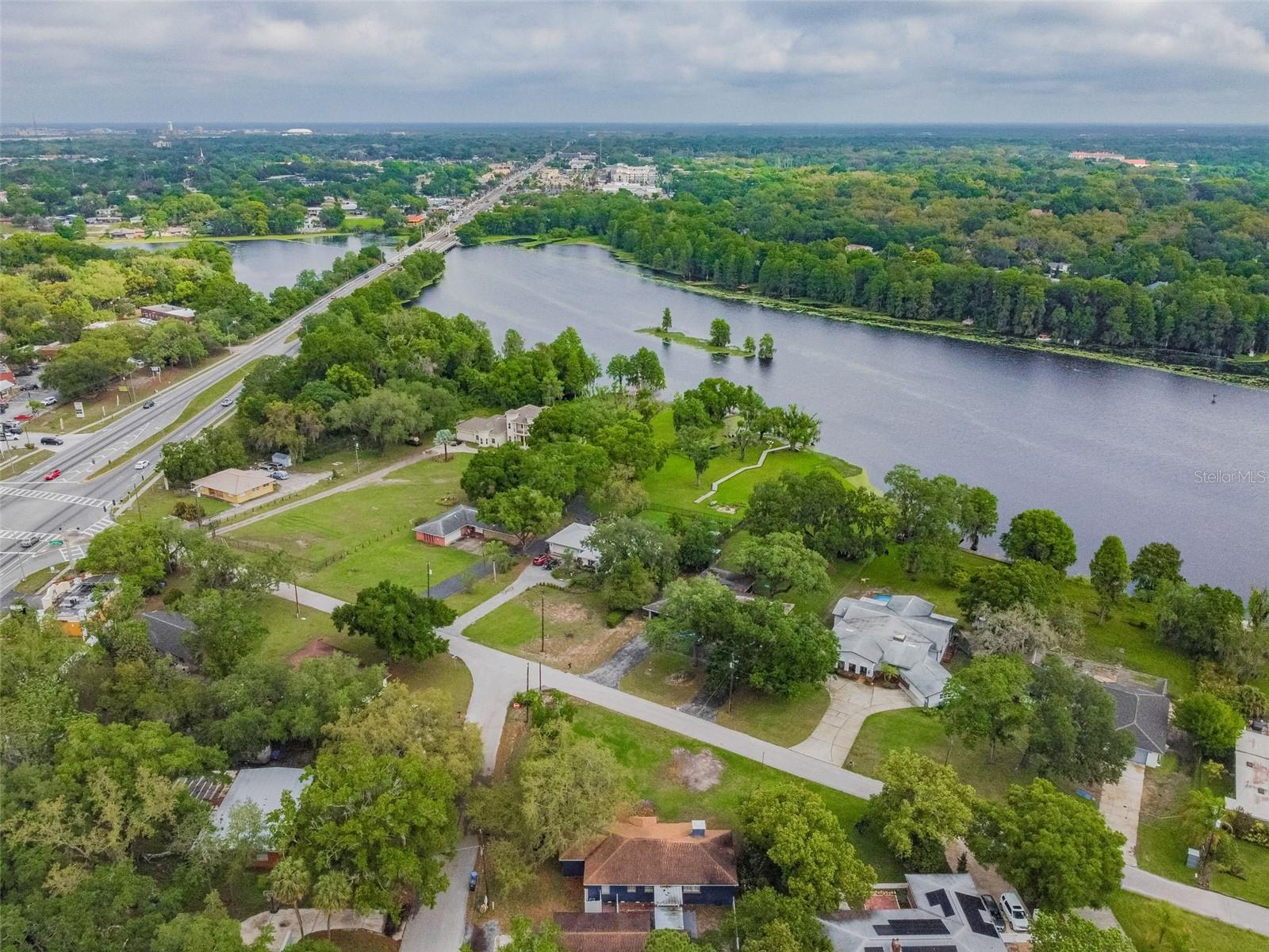 TEMPLE TERRACE RIVERSIDE SUBDI - Residential