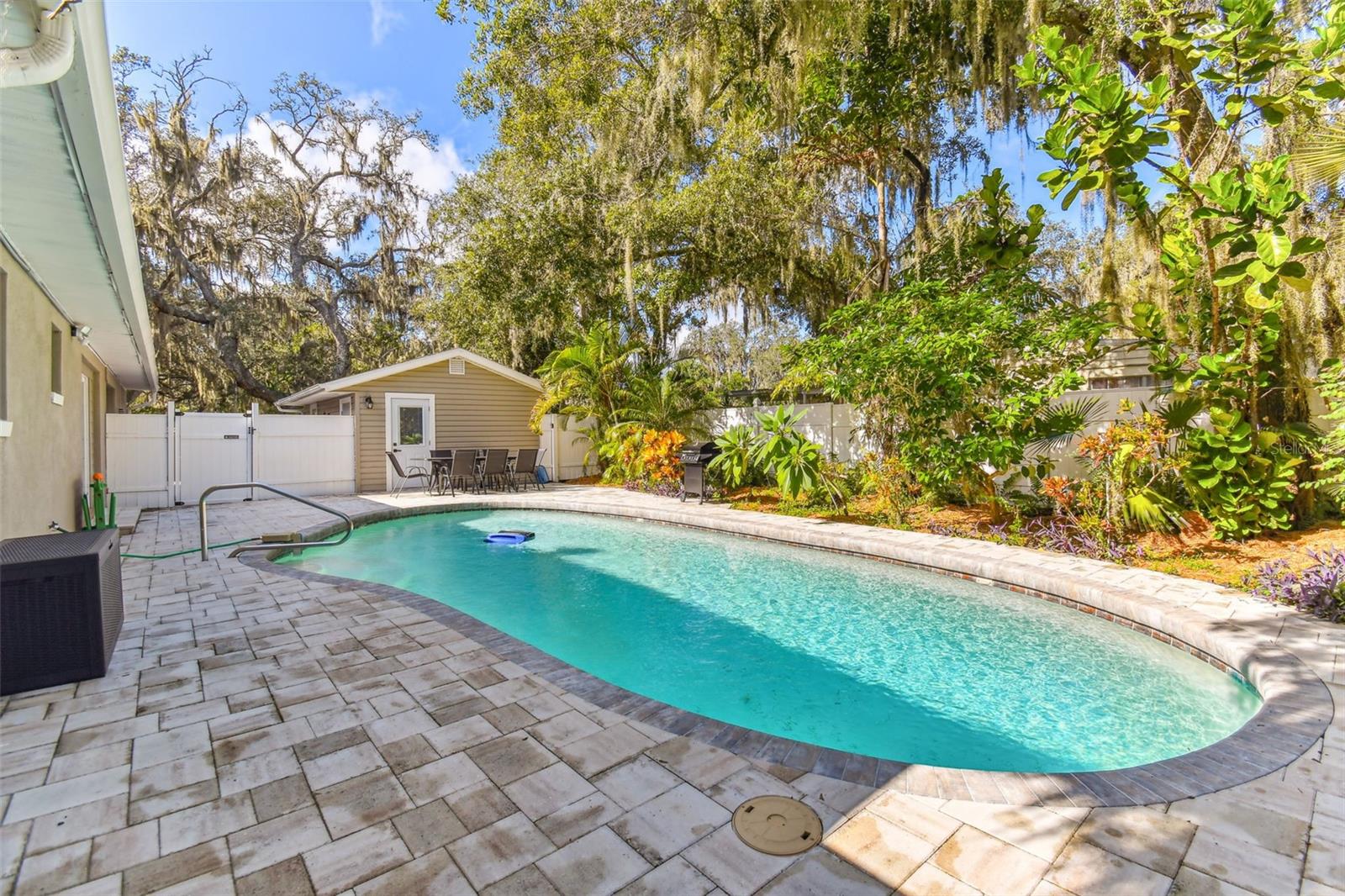 TEMPLE TERRACE RIVERSIDE SUBDI - Residential