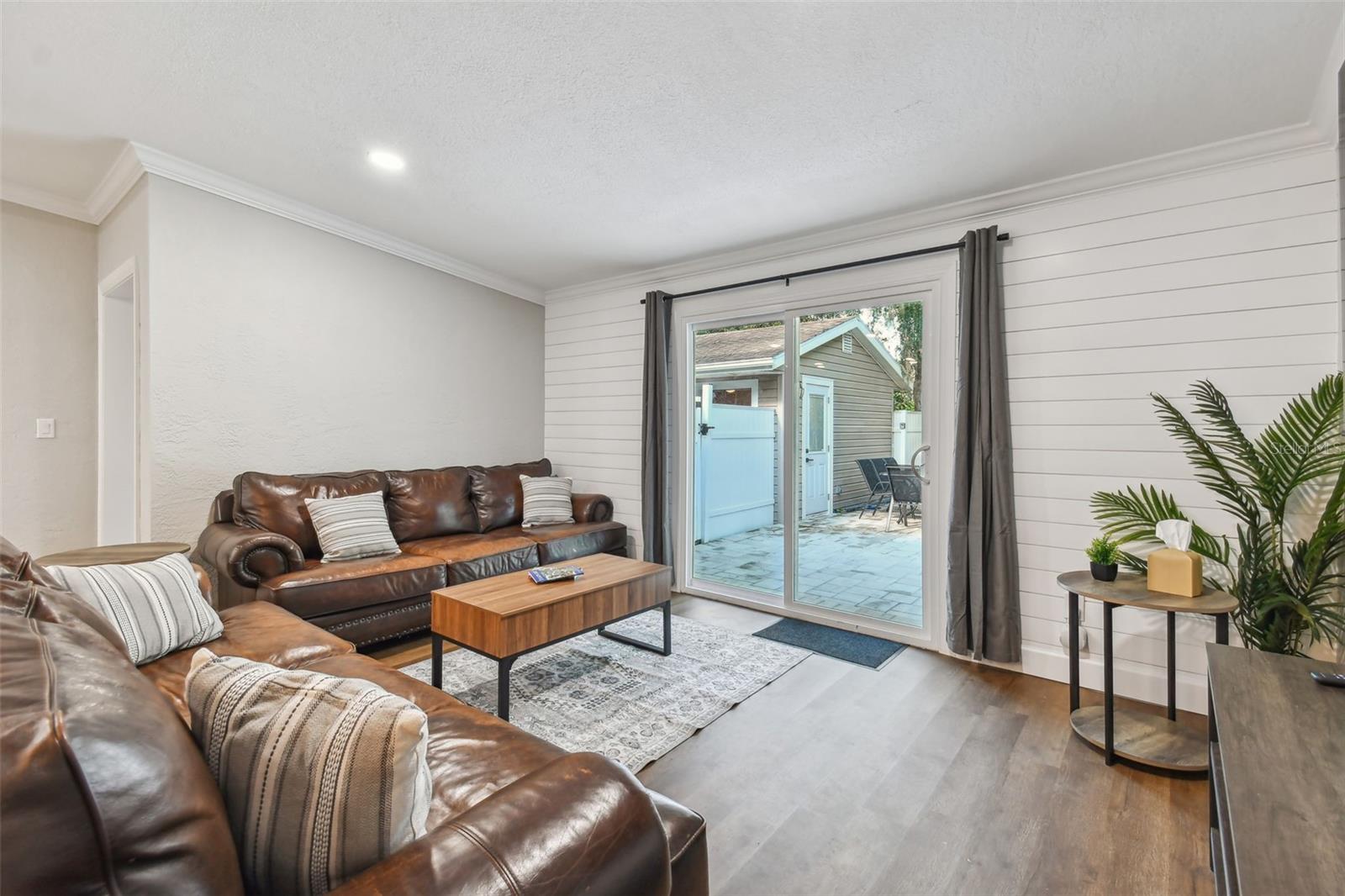 TEMPLE TERRACE RIVERSIDE SUBDI - Residential
