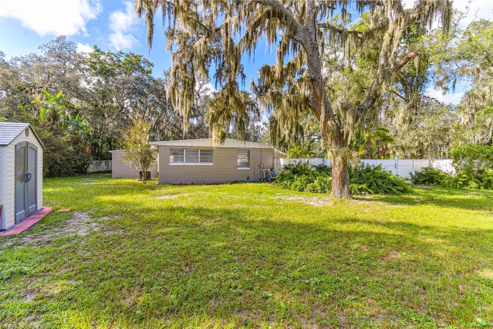 TEMPLE TERRACE RIVERSIDE SUBDI - Residential