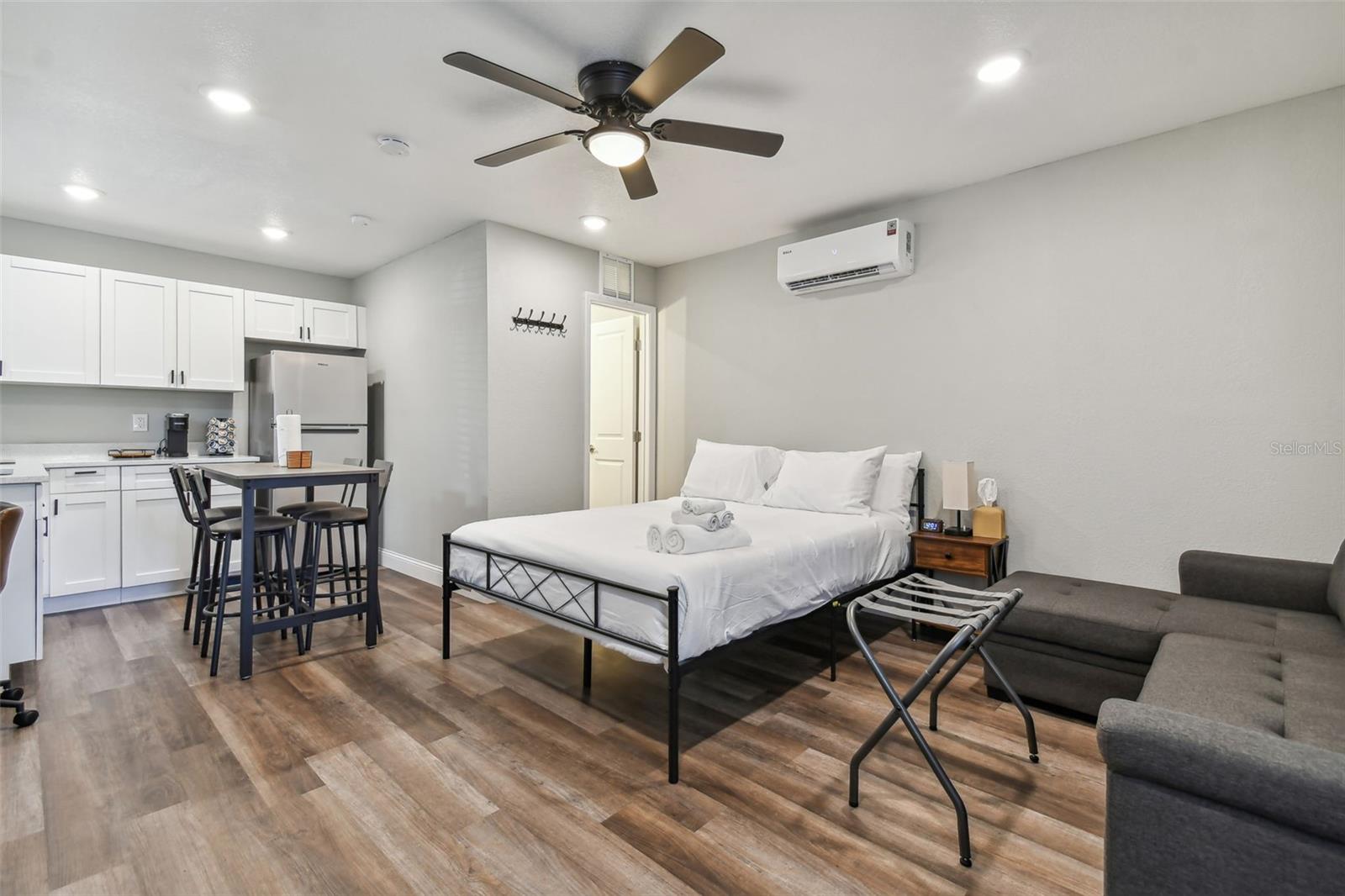 TEMPLE TERRACE RIVERSIDE SUBDI - Residential