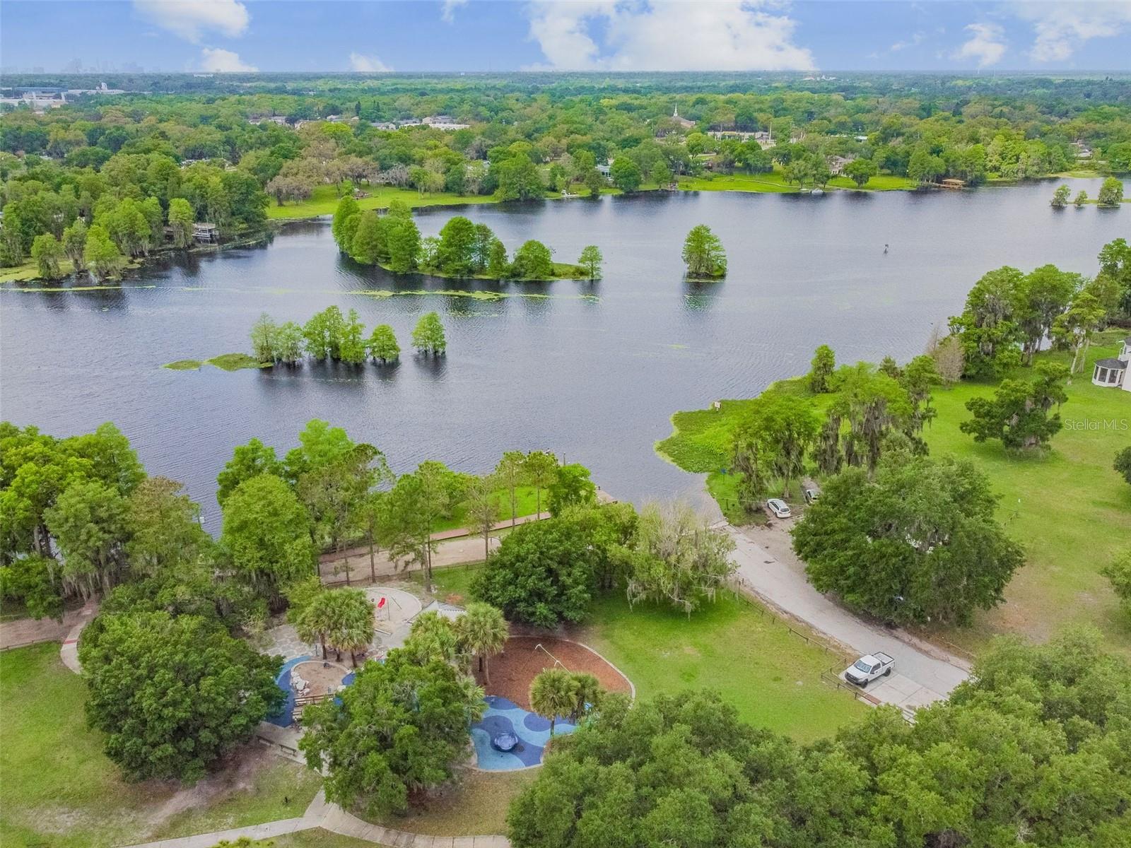 TEMPLE TERRACE RIVERSIDE SUBDI - Residential