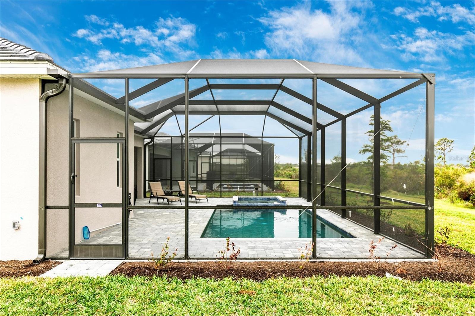 WELLEN PK GOLF & COUNTRY CLUB - Residential Lease