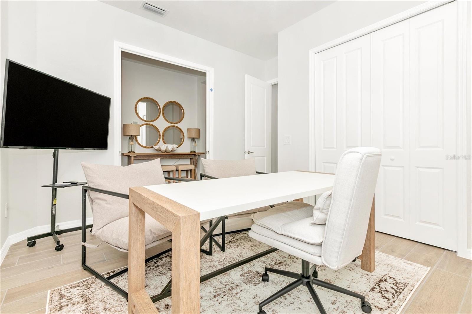 WELLEN PK GOLF & COUNTRY CLUB - Residential Lease