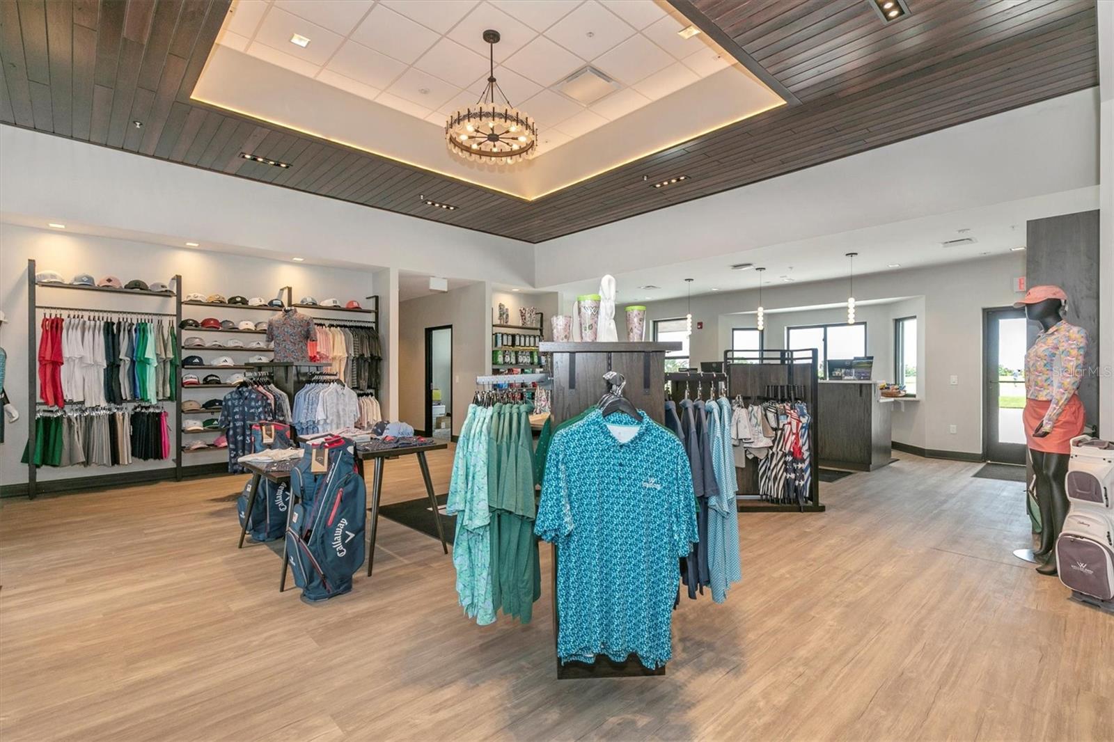 WELLEN PK GOLF & COUNTRY CLUB - Residential Lease