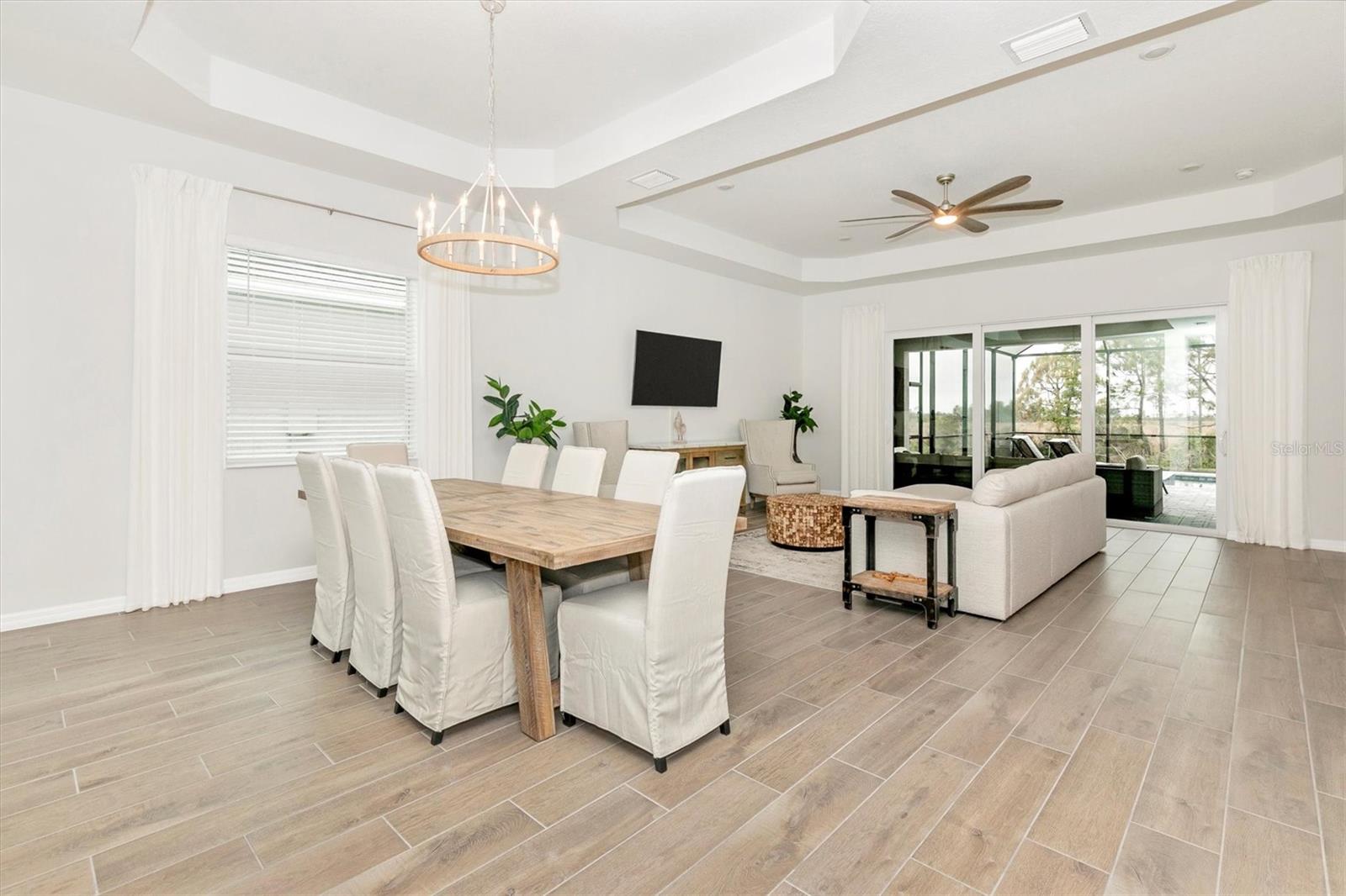 WELLEN PK GOLF & COUNTRY CLUB - Residential Lease