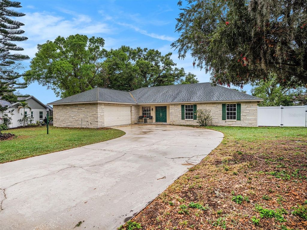 Photo of 2206 Spyglass Hill Circle, Valrico, FL 33596 (MLS # A4643401)