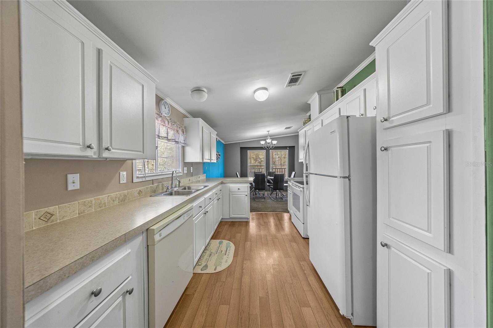 WILLISTON HIGHLANDS - Residential