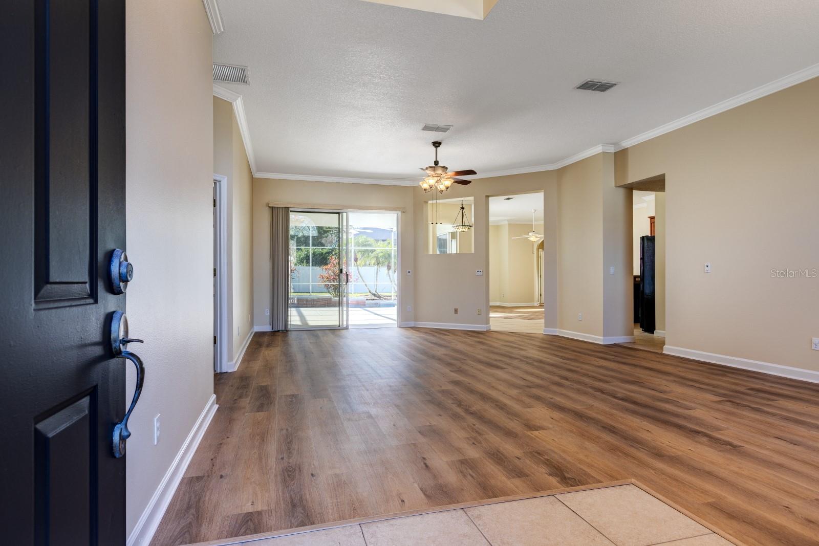 418 LAURENBURG LANE