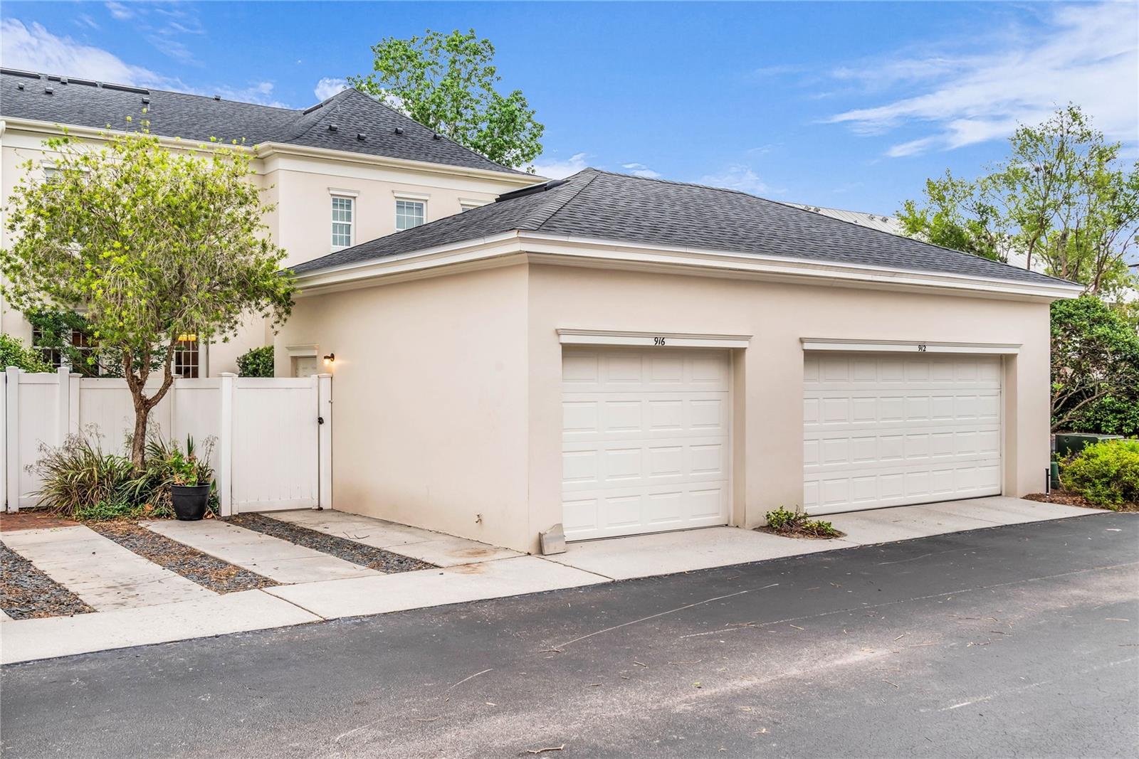 BALDWIN PARK - Residential