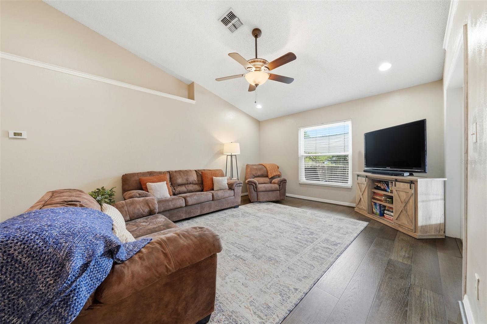 ABRAMS RIDGE FIRST ADD - Residential