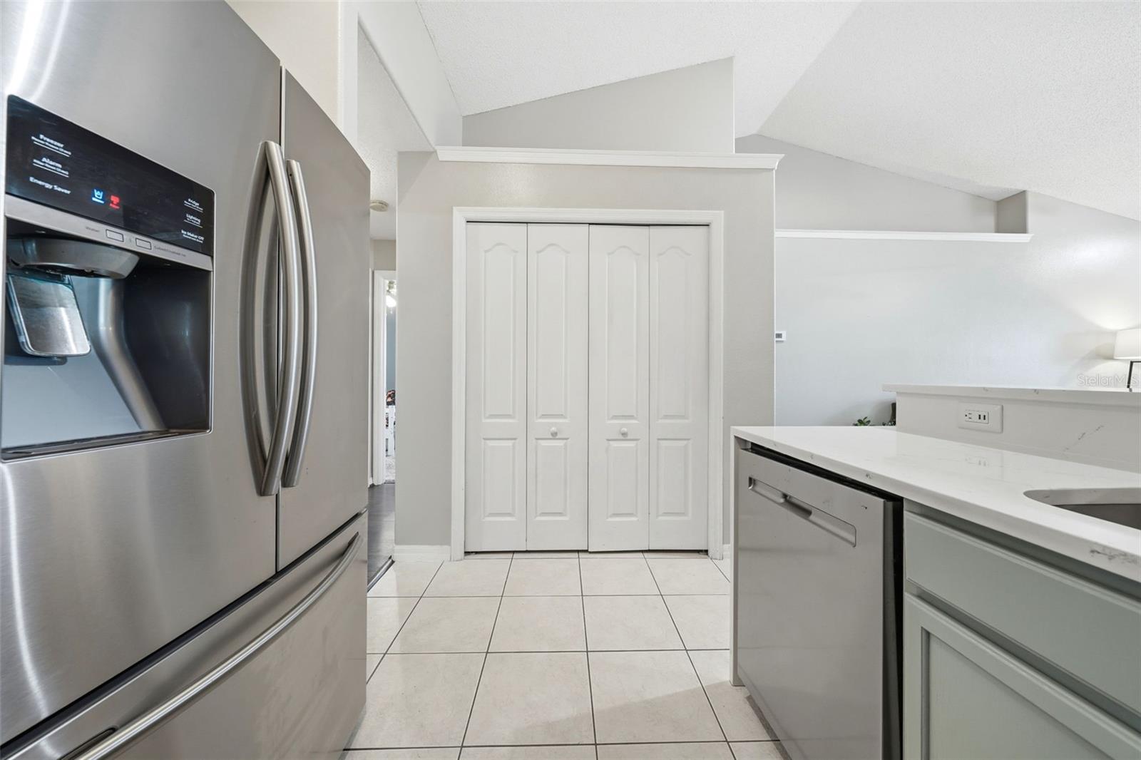 ABRAMS RIDGE FIRST ADD - Residential