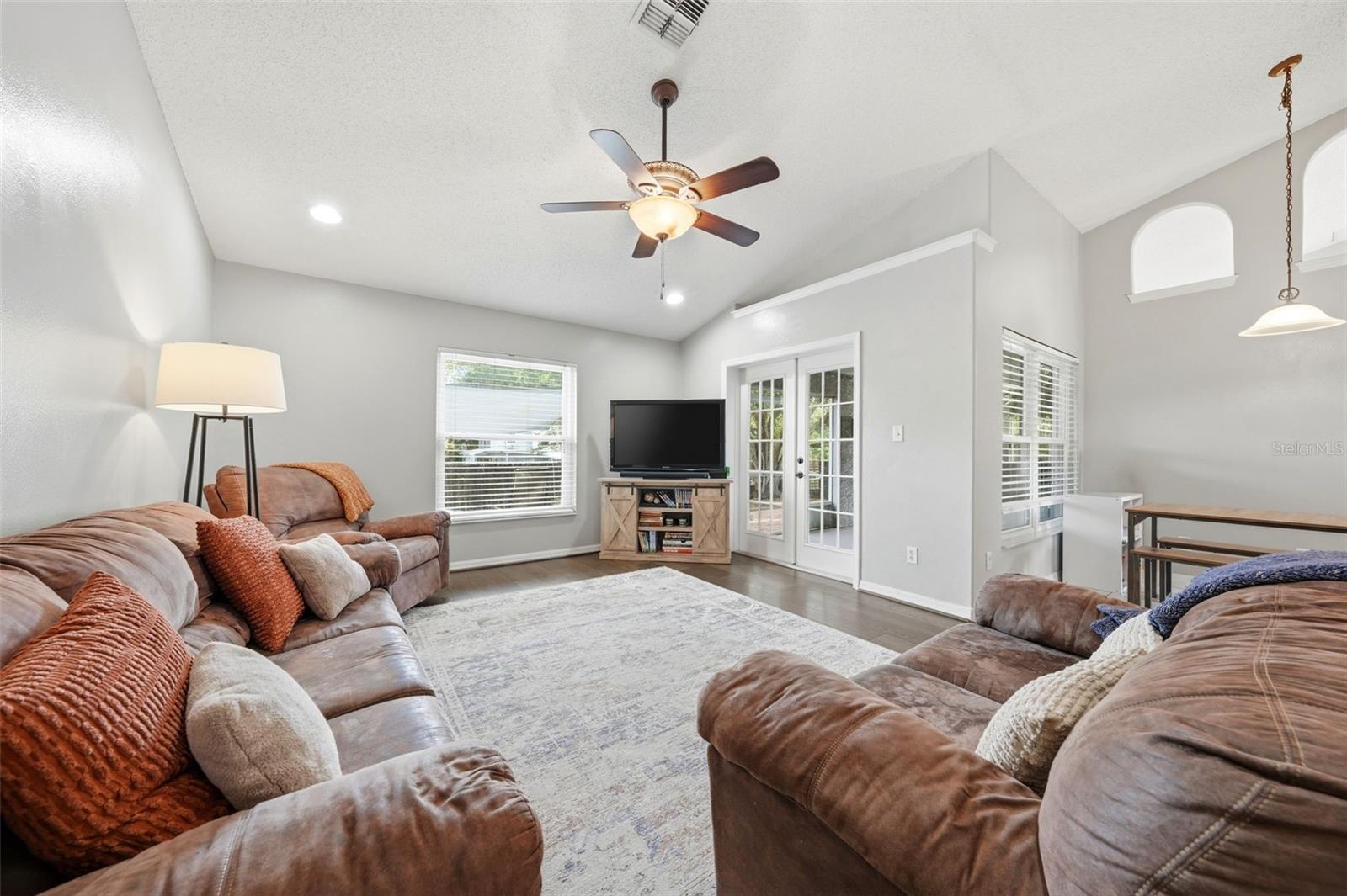 ABRAMS RIDGE FIRST ADD - Residential