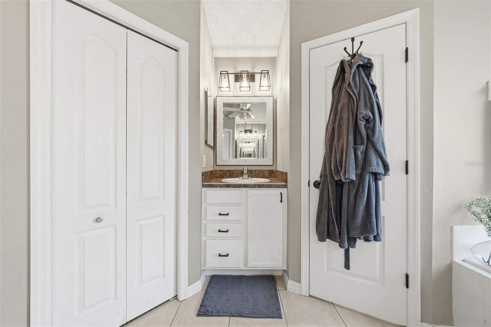 ABRAMS RIDGE FIRST ADD - Residential