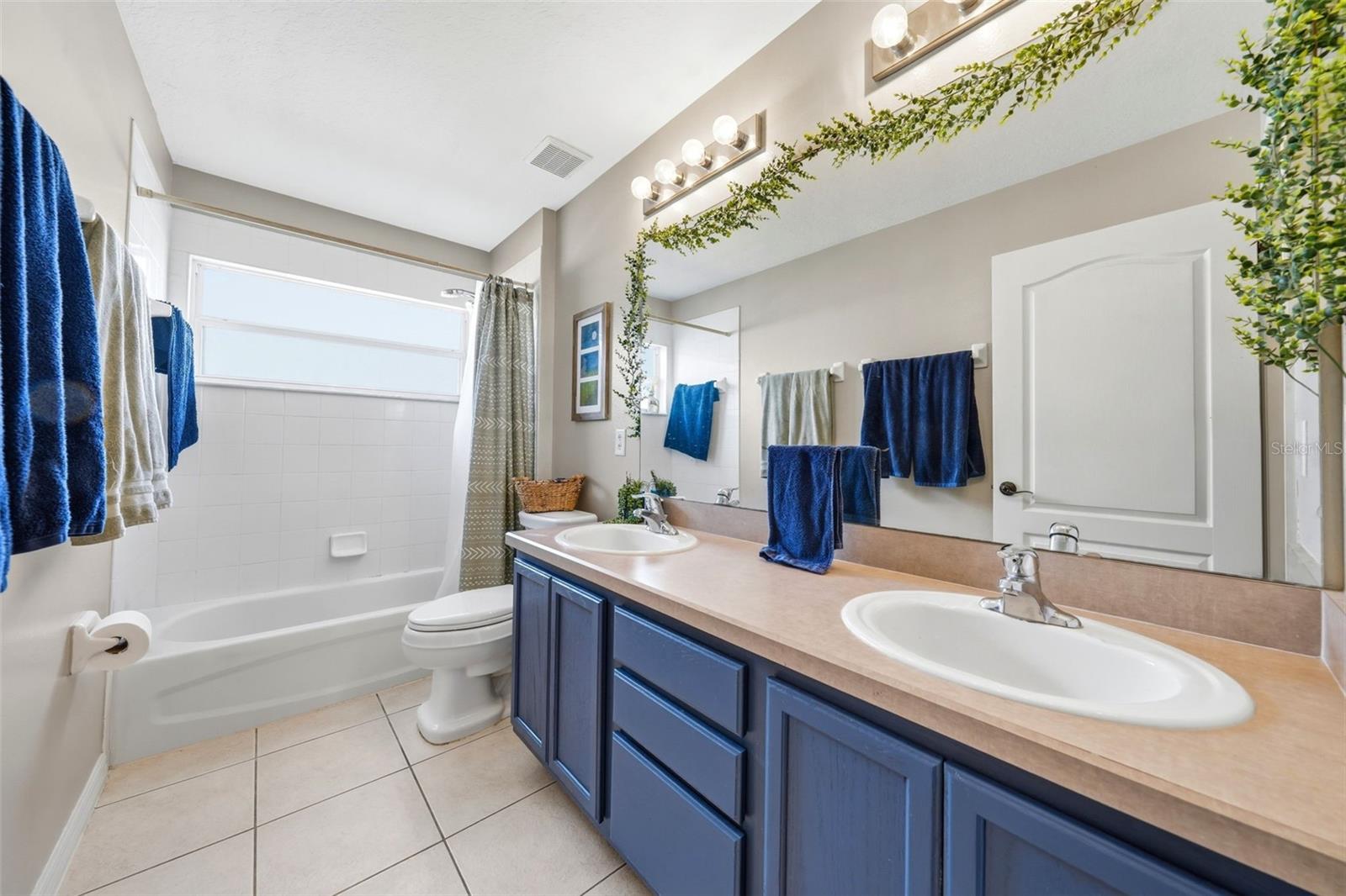 ABRAMS RIDGE FIRST ADD - Residential