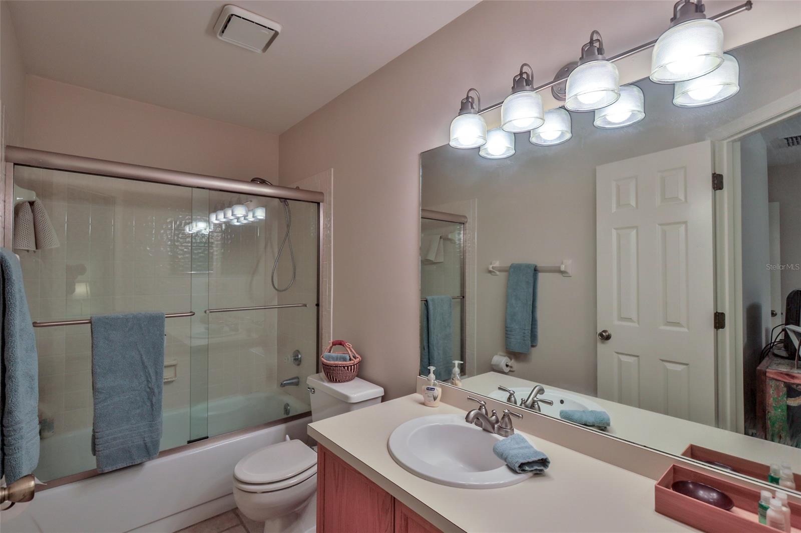 Sun Beach Club Condo Ph 01-03 - Residential