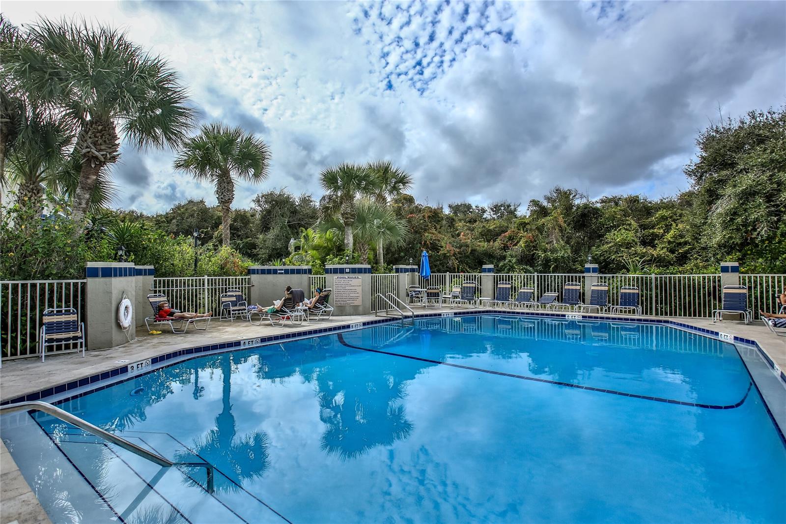 Sun Beach Club Condo Ph 01-03 - Residential