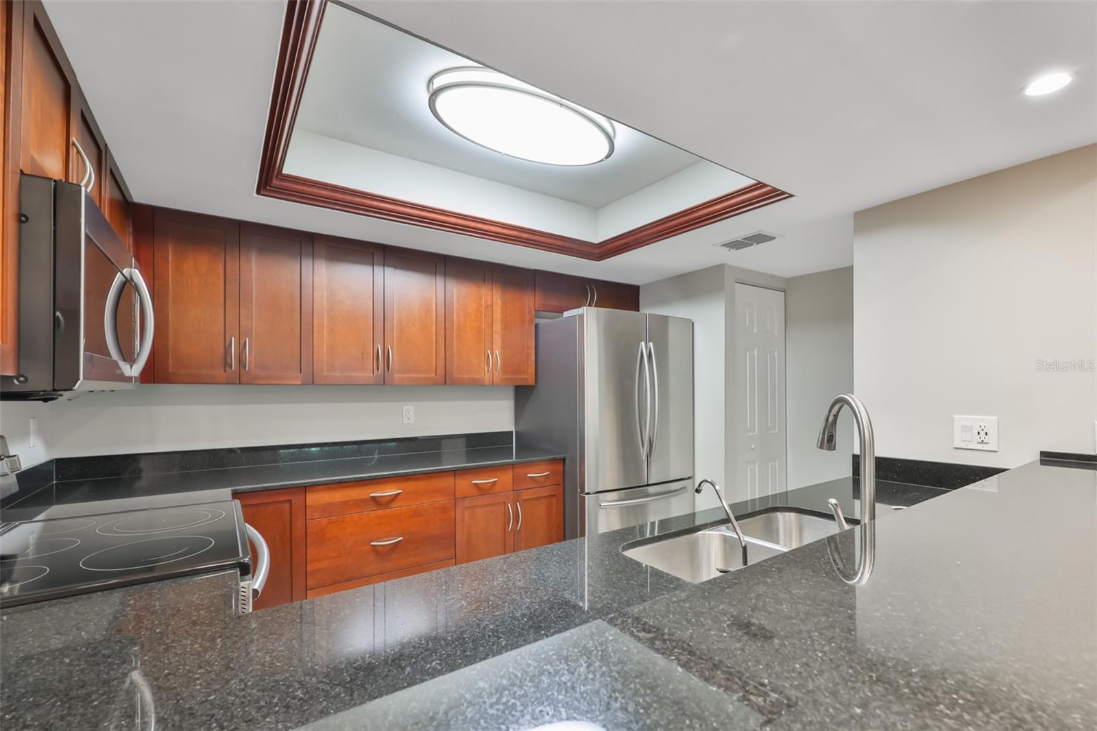 GLEN PARK CONDO - Residential