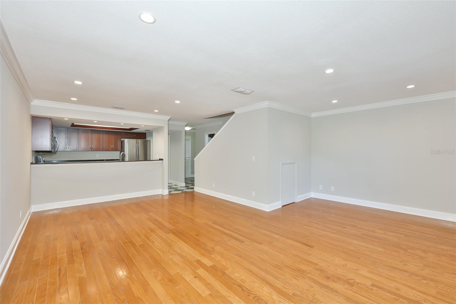 GLEN PARK CONDO - Residential