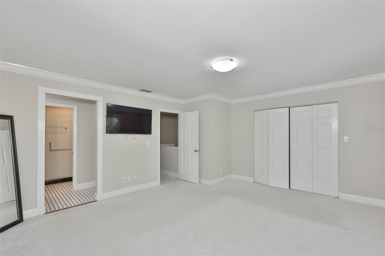 GLEN PARK CONDO - Residential