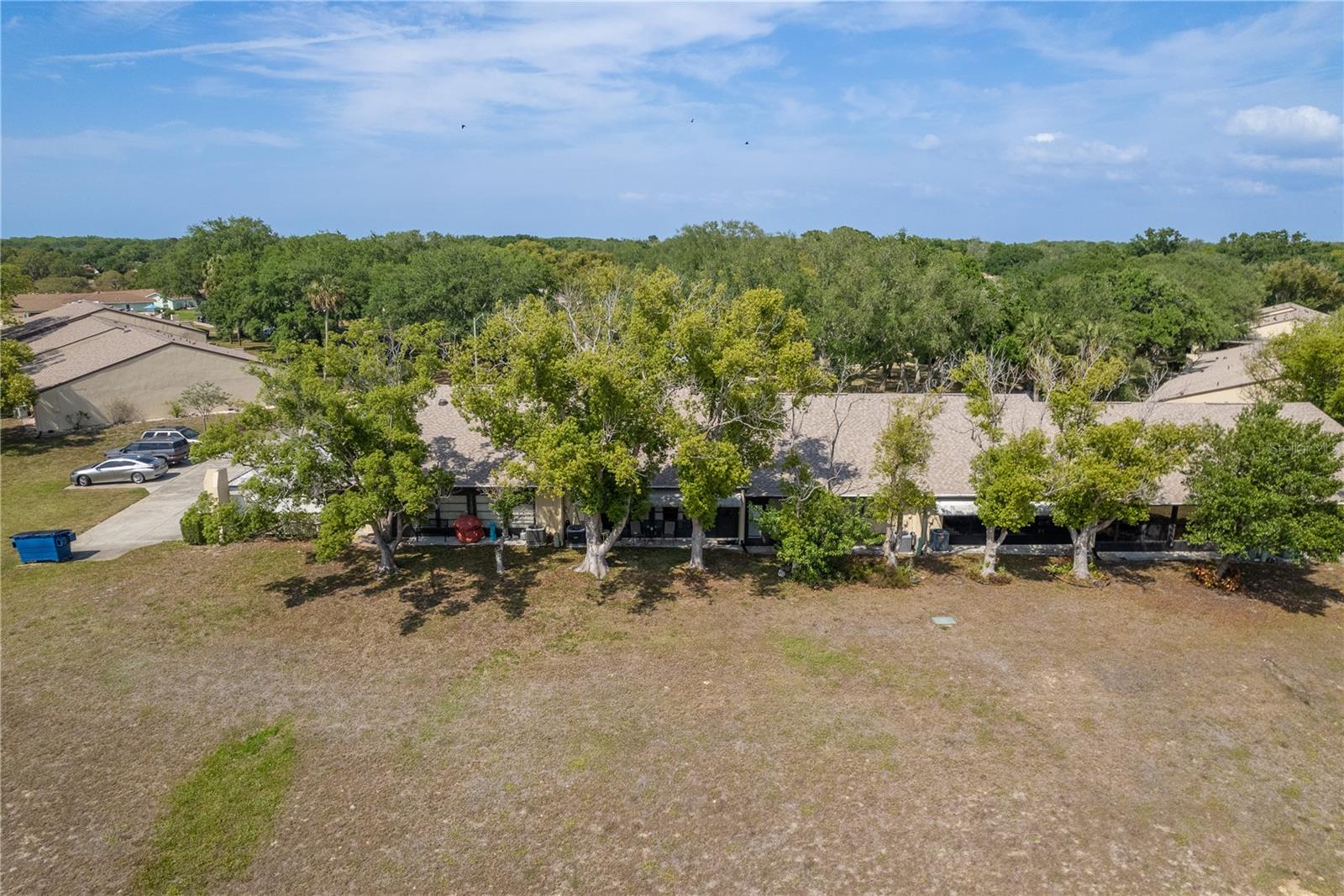 DOLLAR LAKE VILLAGE CONDO 01 - Residential