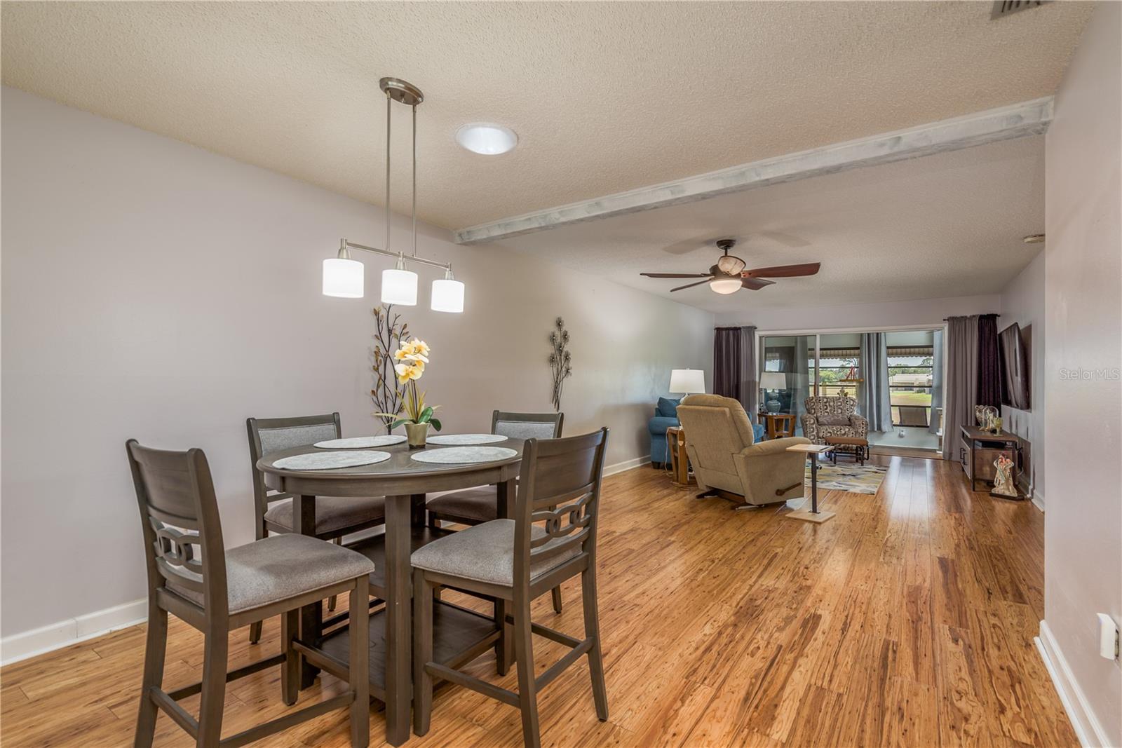 DOLLAR LAKE VILLAGE CONDO 01 - Residential