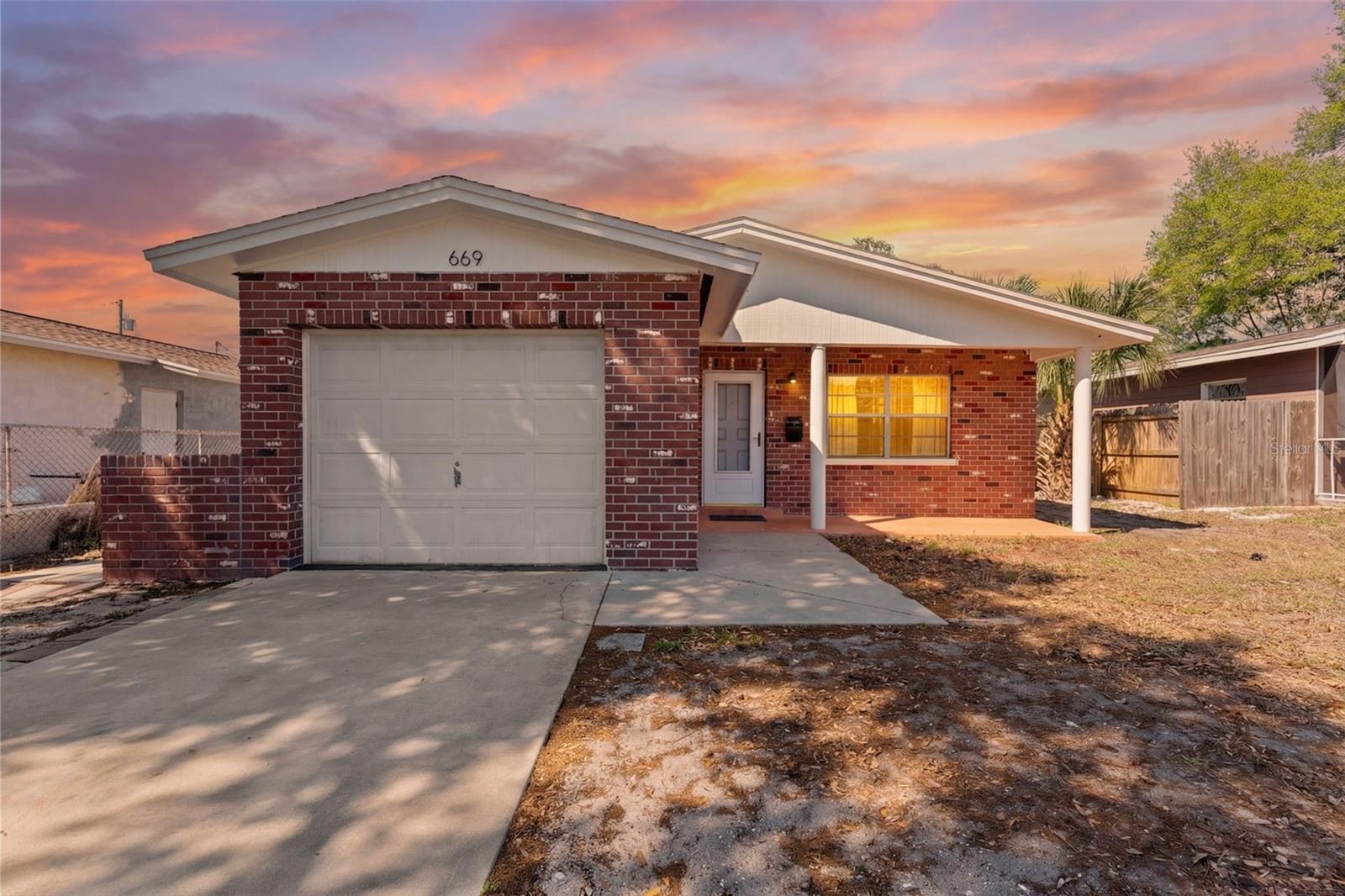 BAYOU HEIGHTS HANLONS - Residential