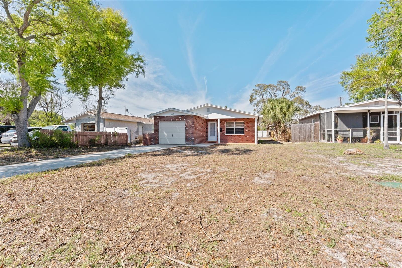 BAYOU HEIGHTS HANLONS - Residential