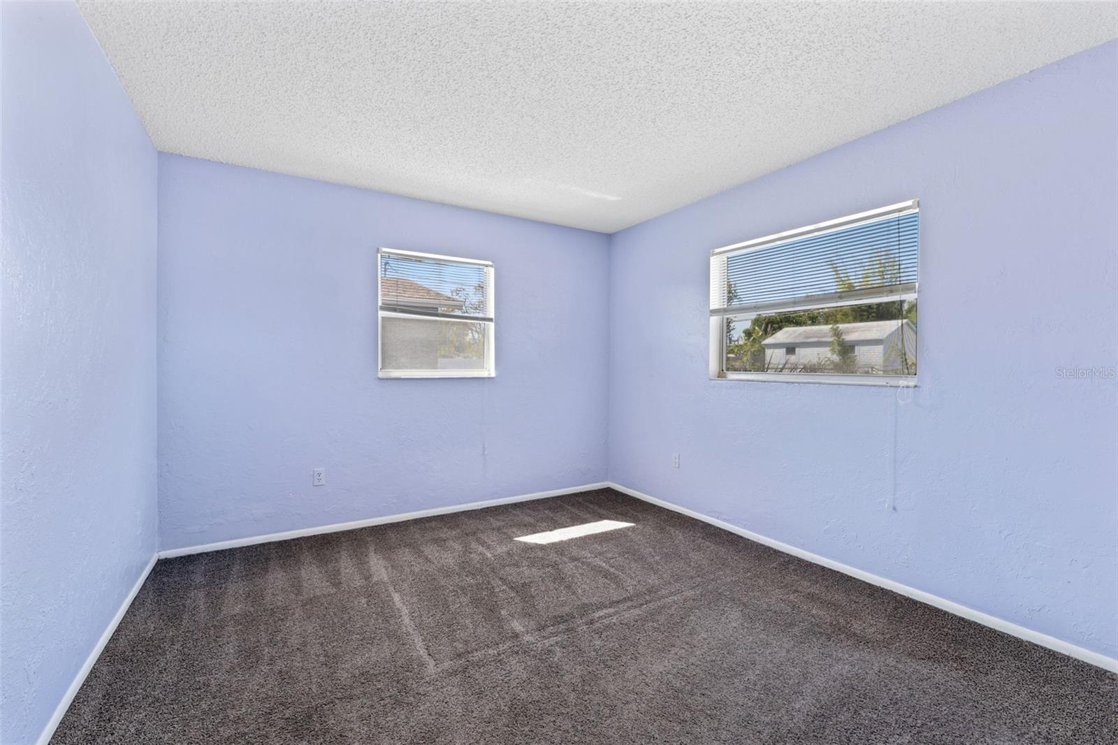 BAYOU HEIGHTS HANLONS - Residential