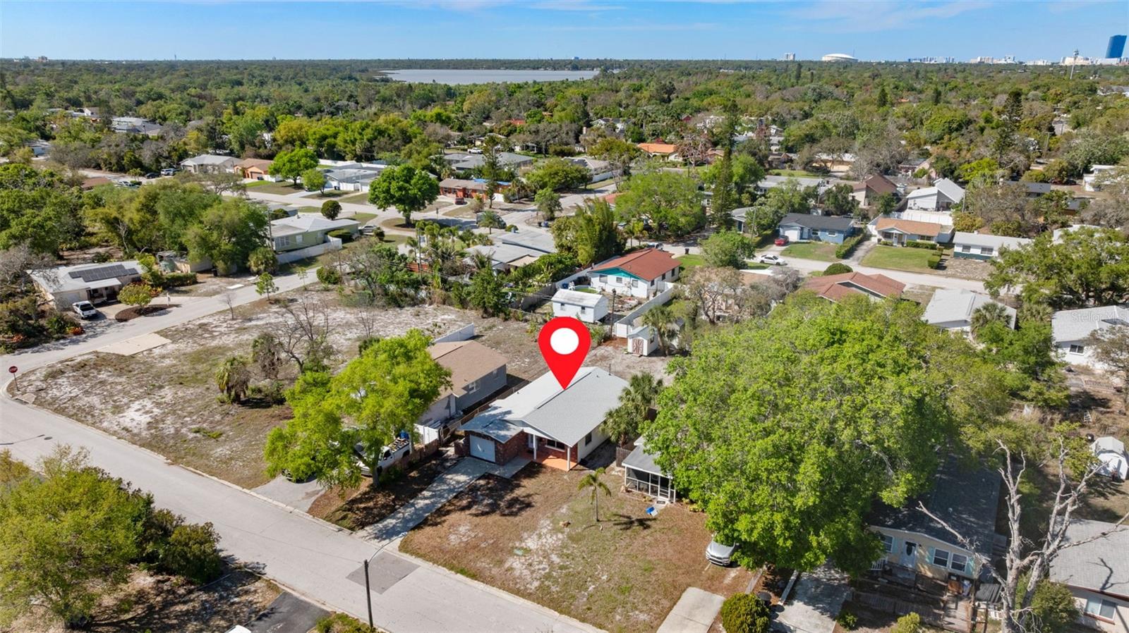 BAYOU HEIGHTS HANLONS - Residential